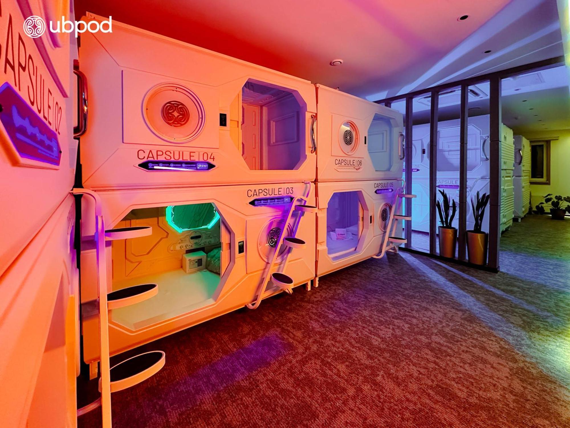 Ubpod- The First Capsule Hotel In Mongolia Ulaanbaatar Ngoại thất bức ảnh
