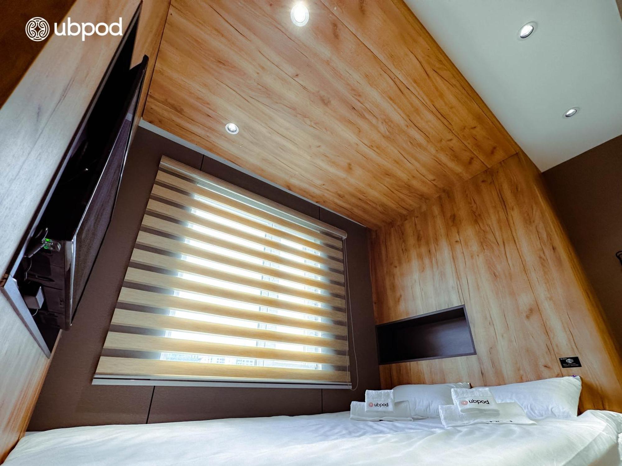 Ubpod- The First Capsule Hotel In Mongolia Ulaanbaatar Ngoại thất bức ảnh